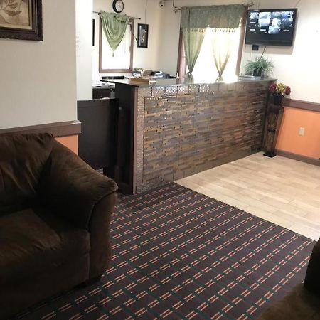 Americas Best Value Inn Holly Springs Exterior photo