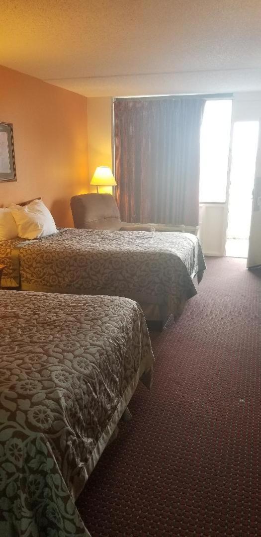 Americas Best Value Inn Holly Springs Exterior photo
